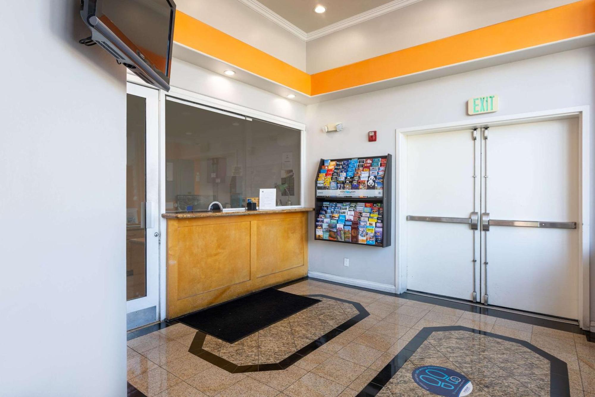 Torrance Inn Lax Airport Area Екстер'єр фото